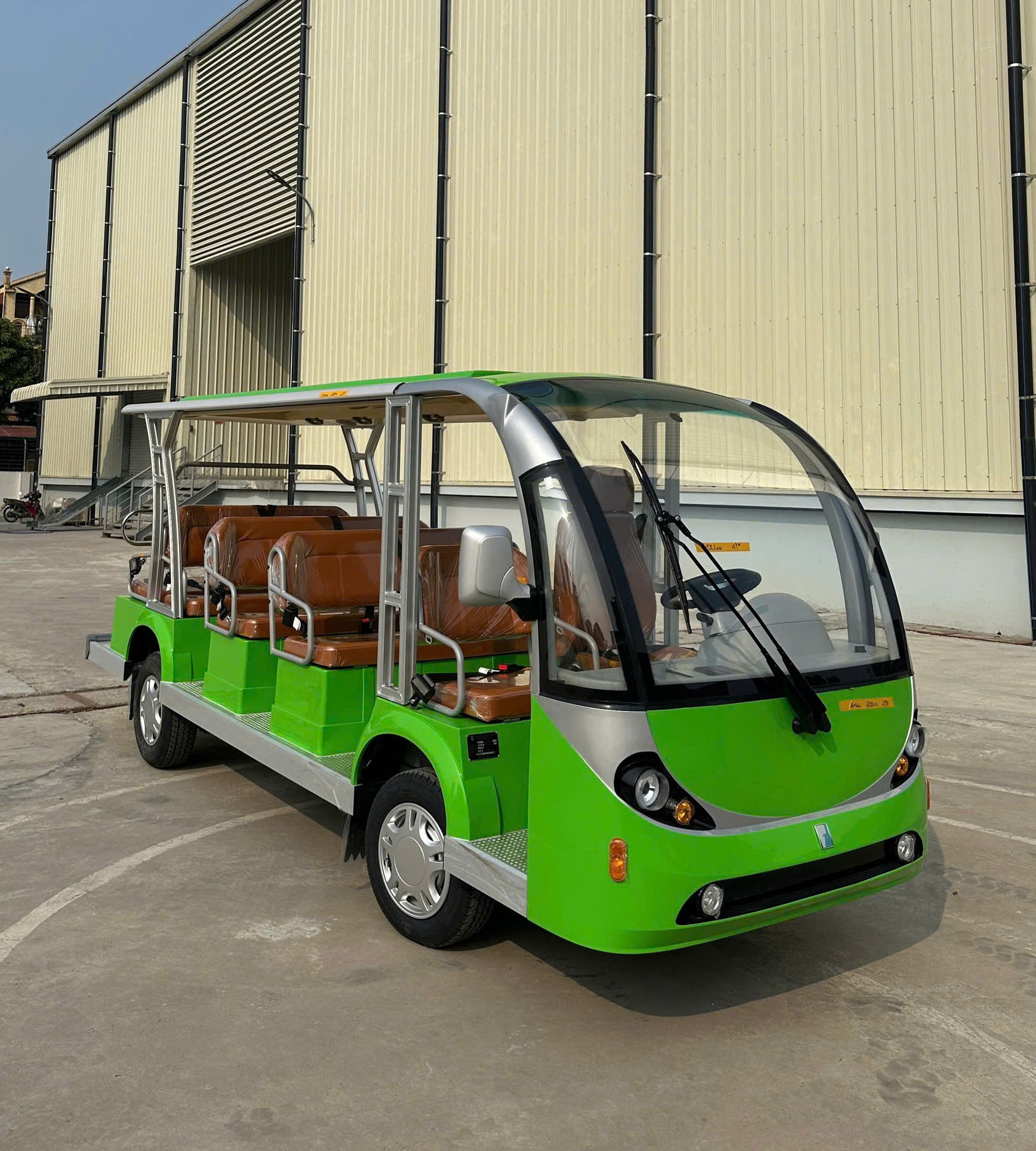 Xe điện 8 chỗ